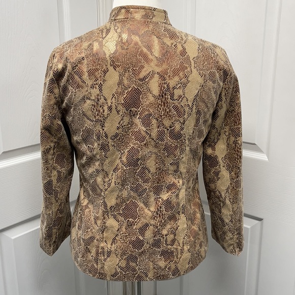 Alfred Dunner Animal Print Blazer Jacket - Picture 5 of 9